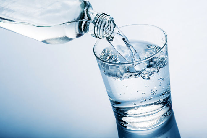 اهمیت نوشیدن آب در رژیم غذایی