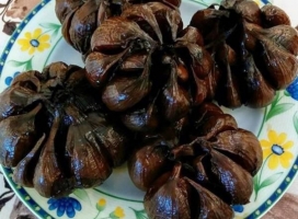 مهم‌ترین خواص سیر ترشی و هرآنچه باید بدانید!